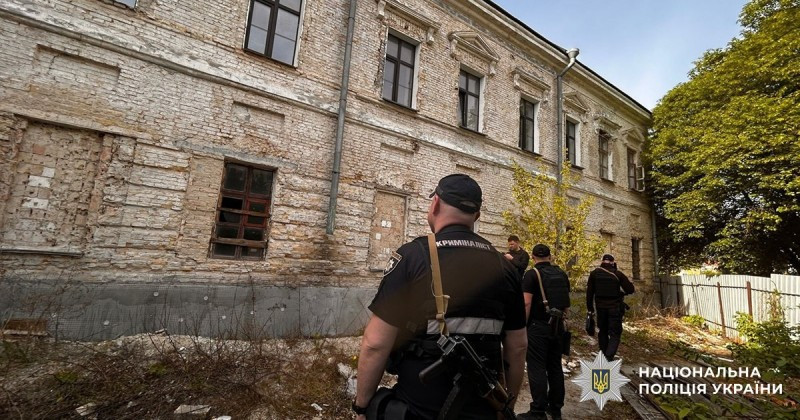 У поліції розкрили таємницю 10 тонн людських кісток у контейнері на Подолі у Києві