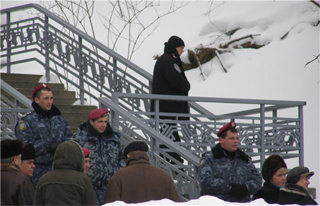 В Луганской области из-за алкоголика 15 человек остались без крыши над головой