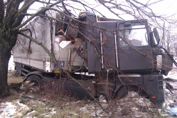 В Полтавской области столкнулись две фуры: оба водителя погибли