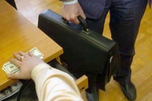 На взятке задержан замначальника отдела пограничной службы 