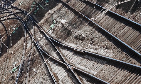 В Николаеве перевернулись локомотив и 4 вагона