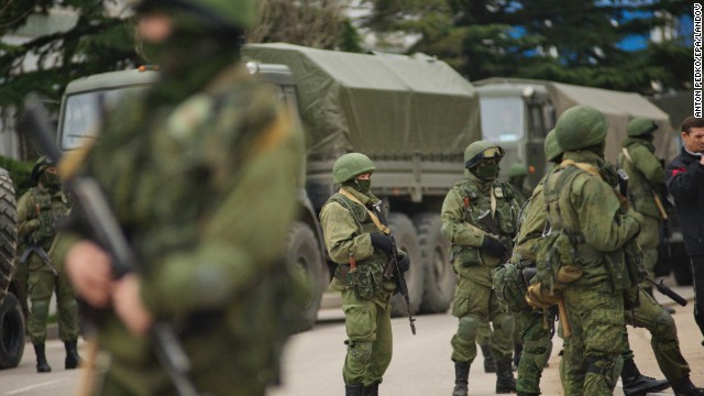 О. Турчинов разрешил военнослужащим в Крыму применять оружие. ВИДЕО