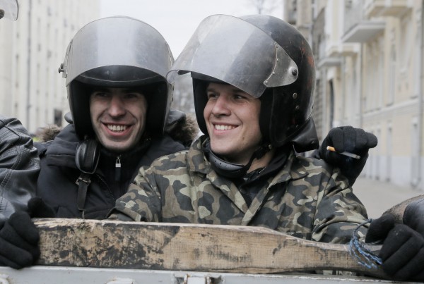 В Донецке мэр города призвал население записываться в народные дружины