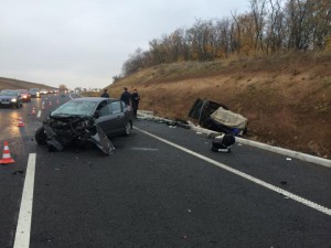 На Полтавщине в ДТП 2 человека погибли и 3 травмированы