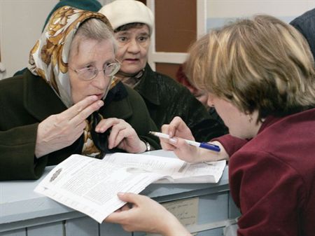 1 апреля вступают в силу 3 закона об ограничении пенсий работающим пенсионерам