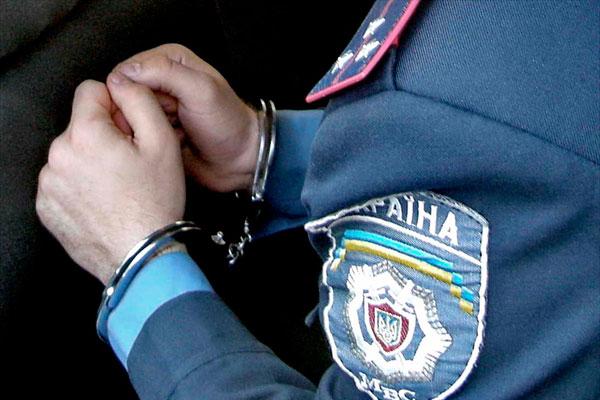 В Киеве СБУ задержала "наркодельцов в погонах" прямо на рабочем месте