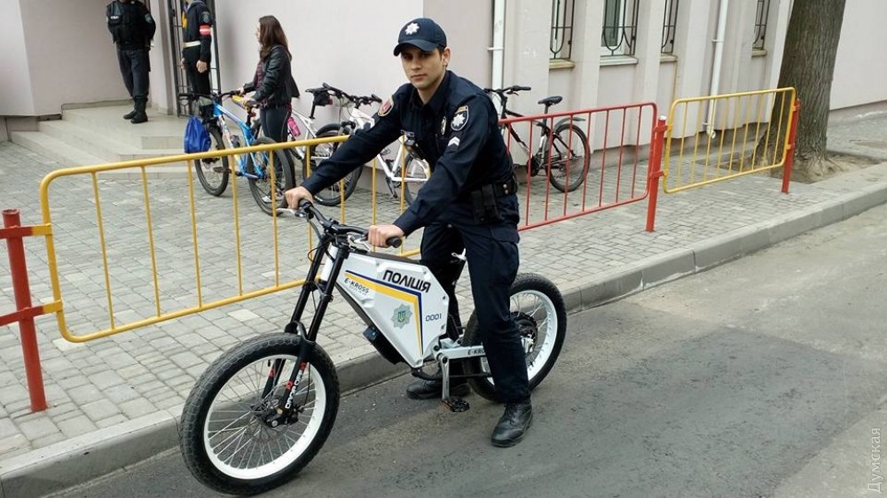 Полиция будет патрулировать город на велосипедах