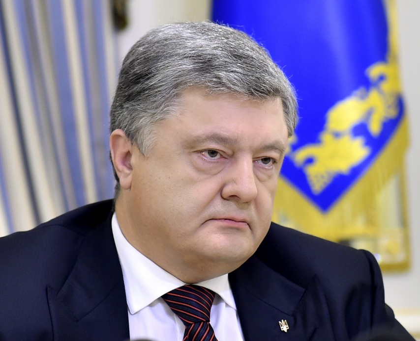 Порошенко выступил против абонплаты на газ