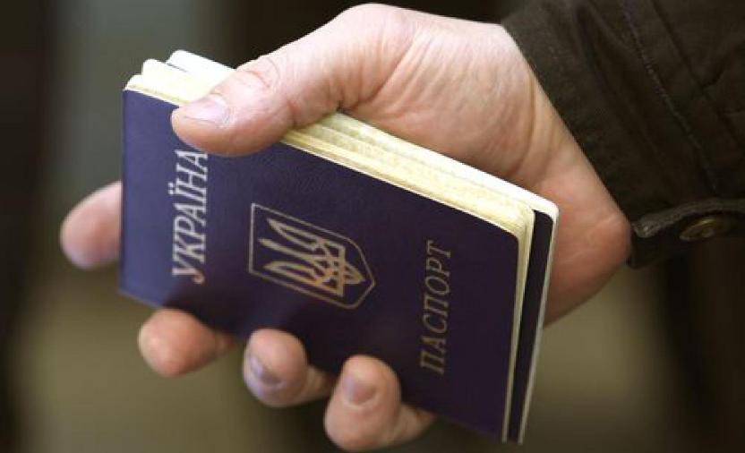 Депутатов с двойным гражданством могут лишить права голосовать